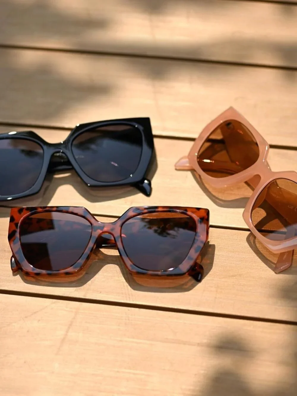 Fashion-Forward Multicolor Cat Eye Sunglasses with UV Protection - Perfect Gift